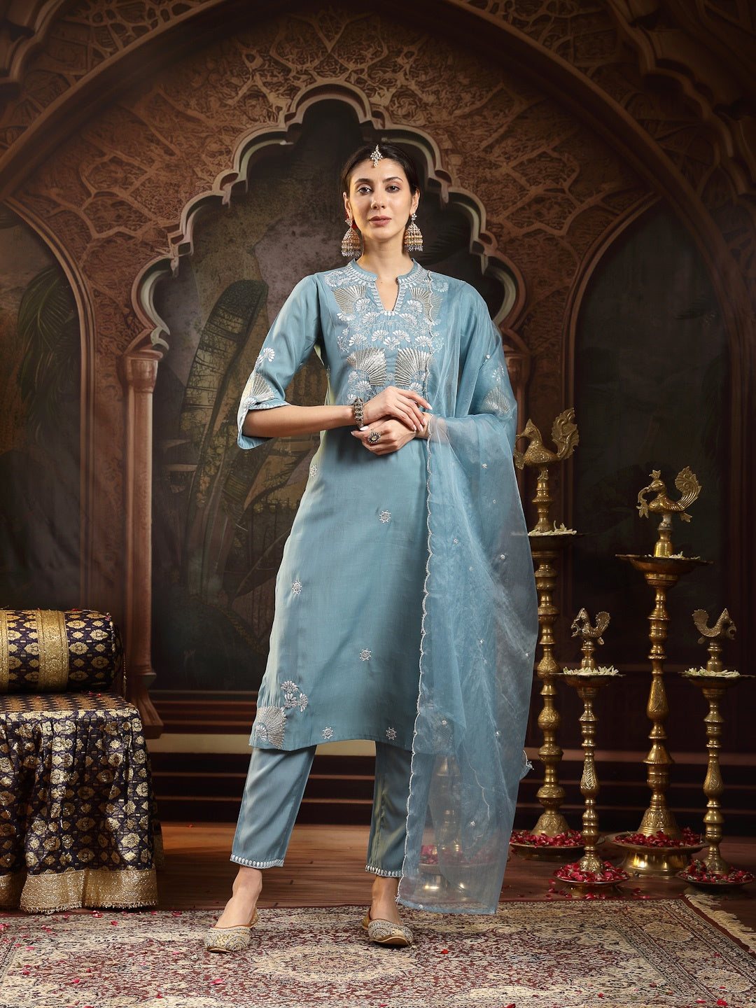Aqua Solid & Embroidered Silk Blend Straight Kurta Pant Dupatta Set