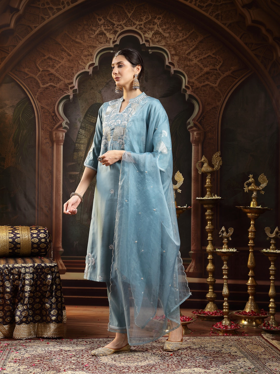 Aqua Solid & Embroidered Silk Blend Straight Kurta Pant Dupatta Set