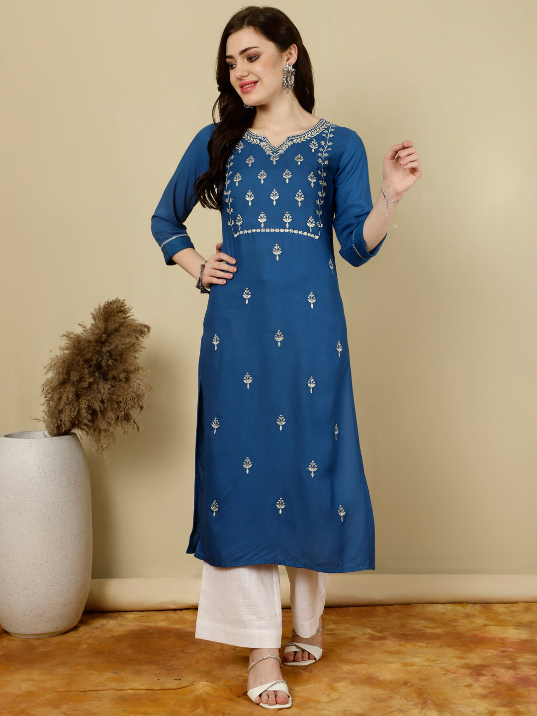 Floral Embroidered V-Neck Flared Kurta