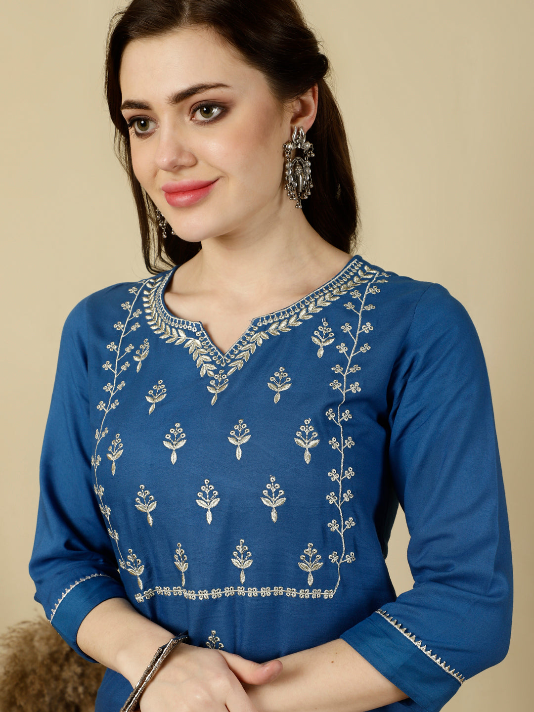 Floral Embroidered V-Neck Flared Kurta