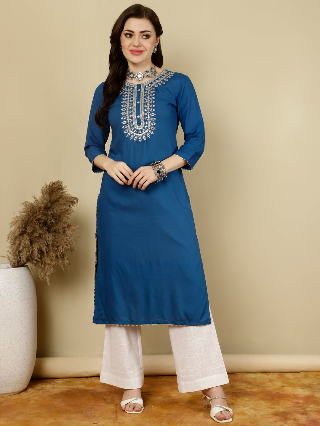 Floral Embroidered Round Neck Flared Kurta