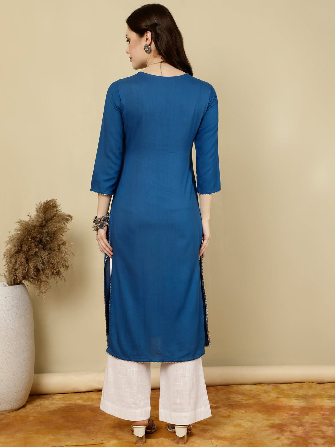Floral Embroidered Round Neck Flared Kurta