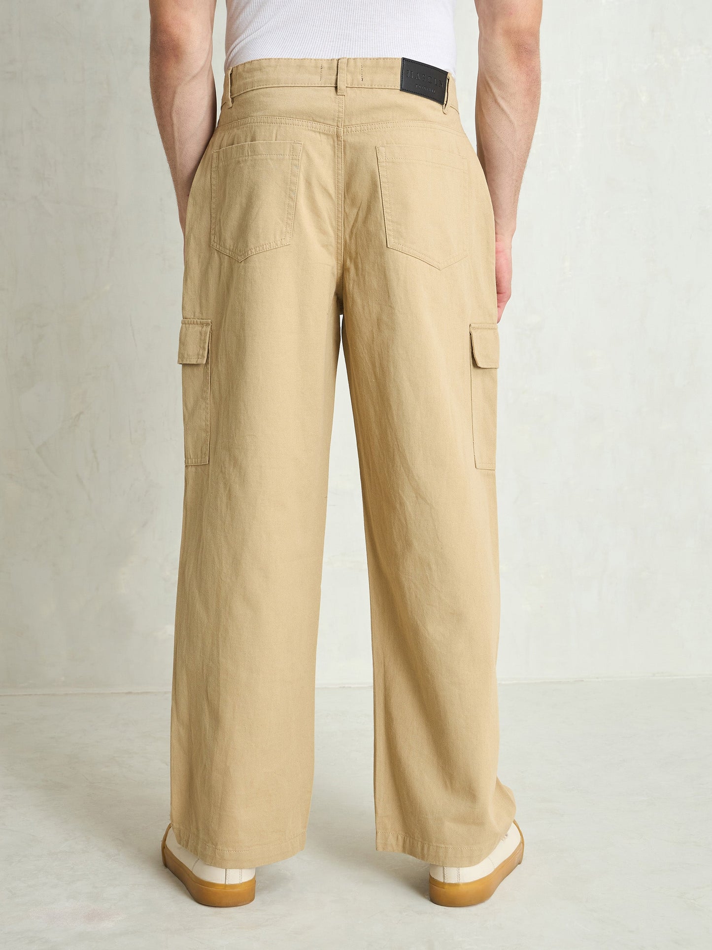 Men Beige Twill Utility Cargo Pockets Wide Leg Pants