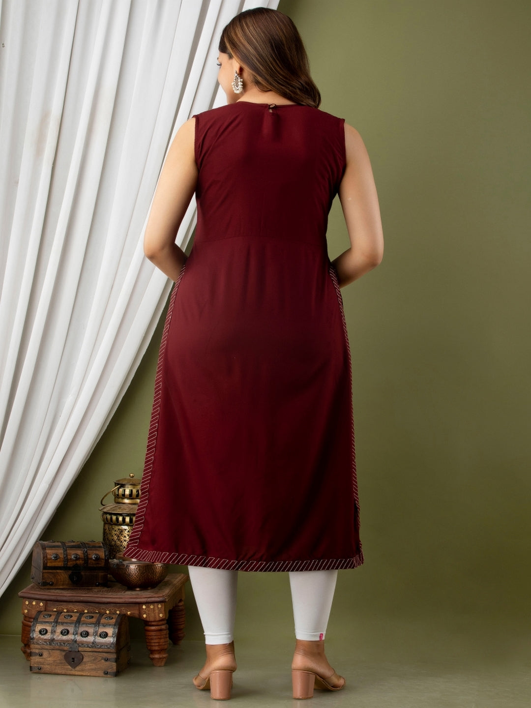 Rayon Calf Length Embroidered Straight Sleeveless Round Neck Kurta