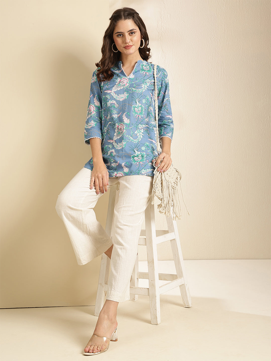 Floral Print V-Neck Regular Sleeves Top