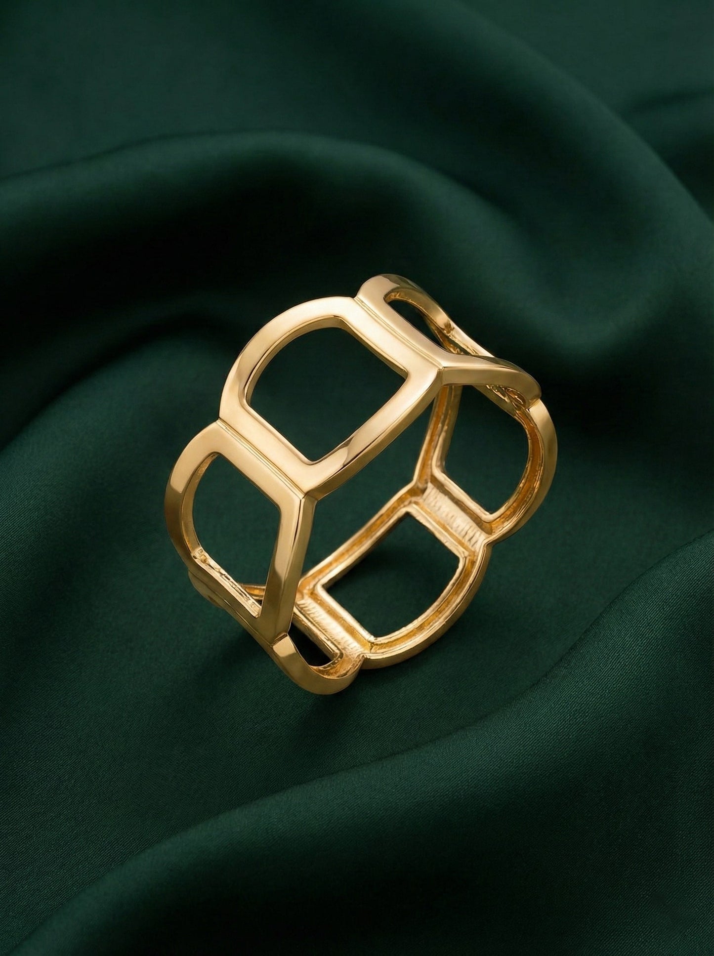 Anti-Tarnish Hoop Bracelet