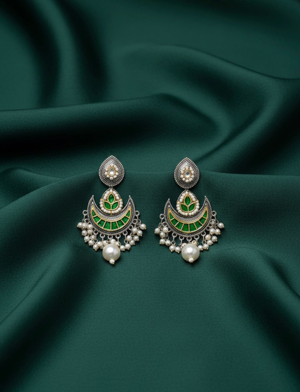 Women Gold & Oxidised Chand Bali Earing