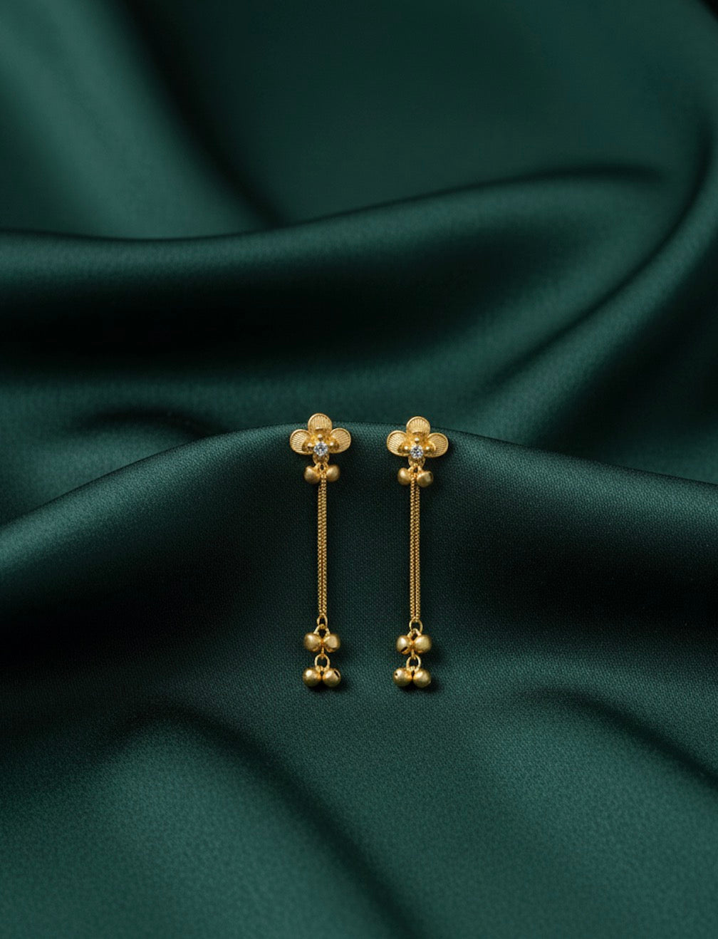 Women Gold Contemproary Long Chain Earing