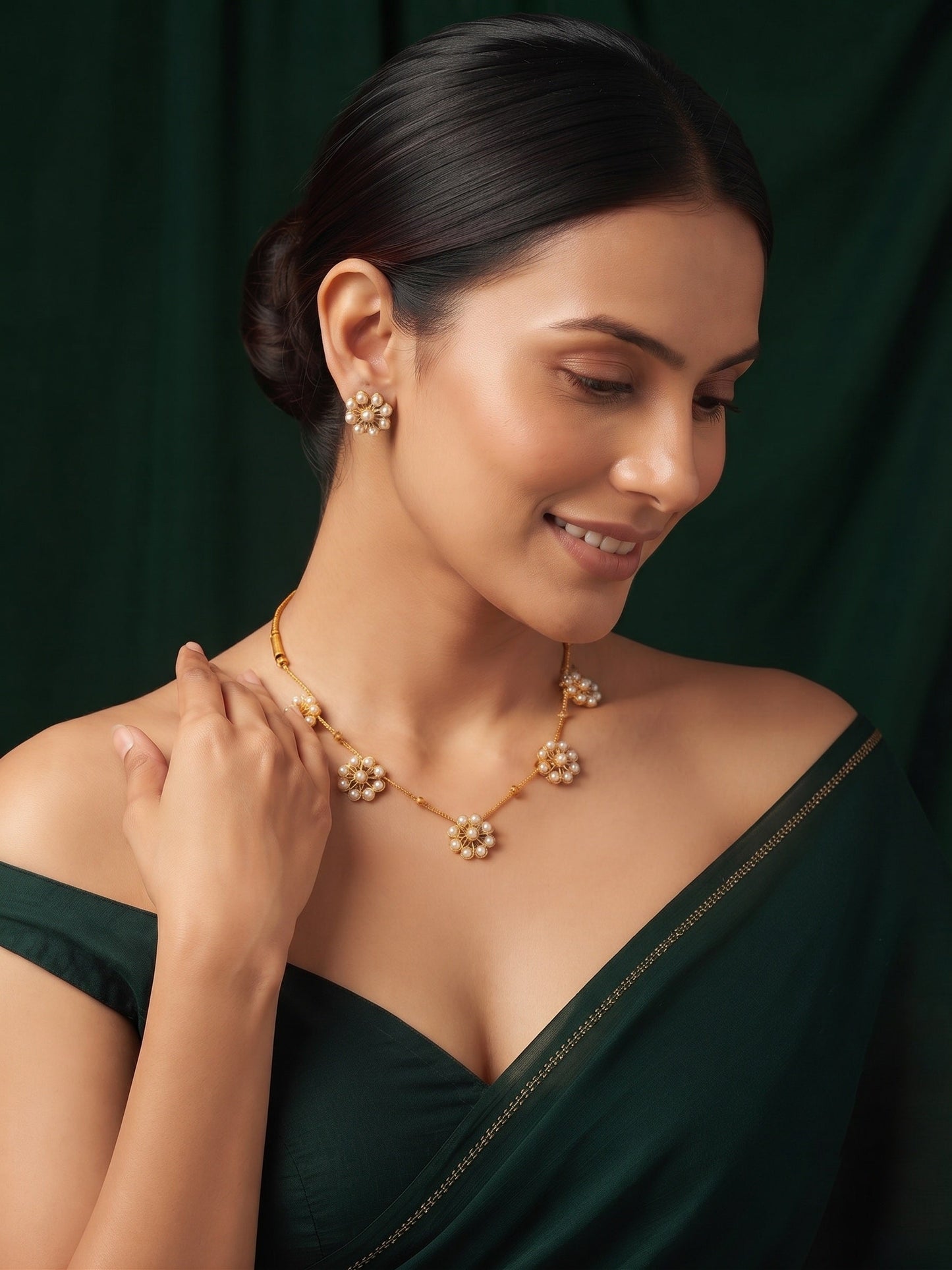 Women Gold Plated Minimal Jewellery Set