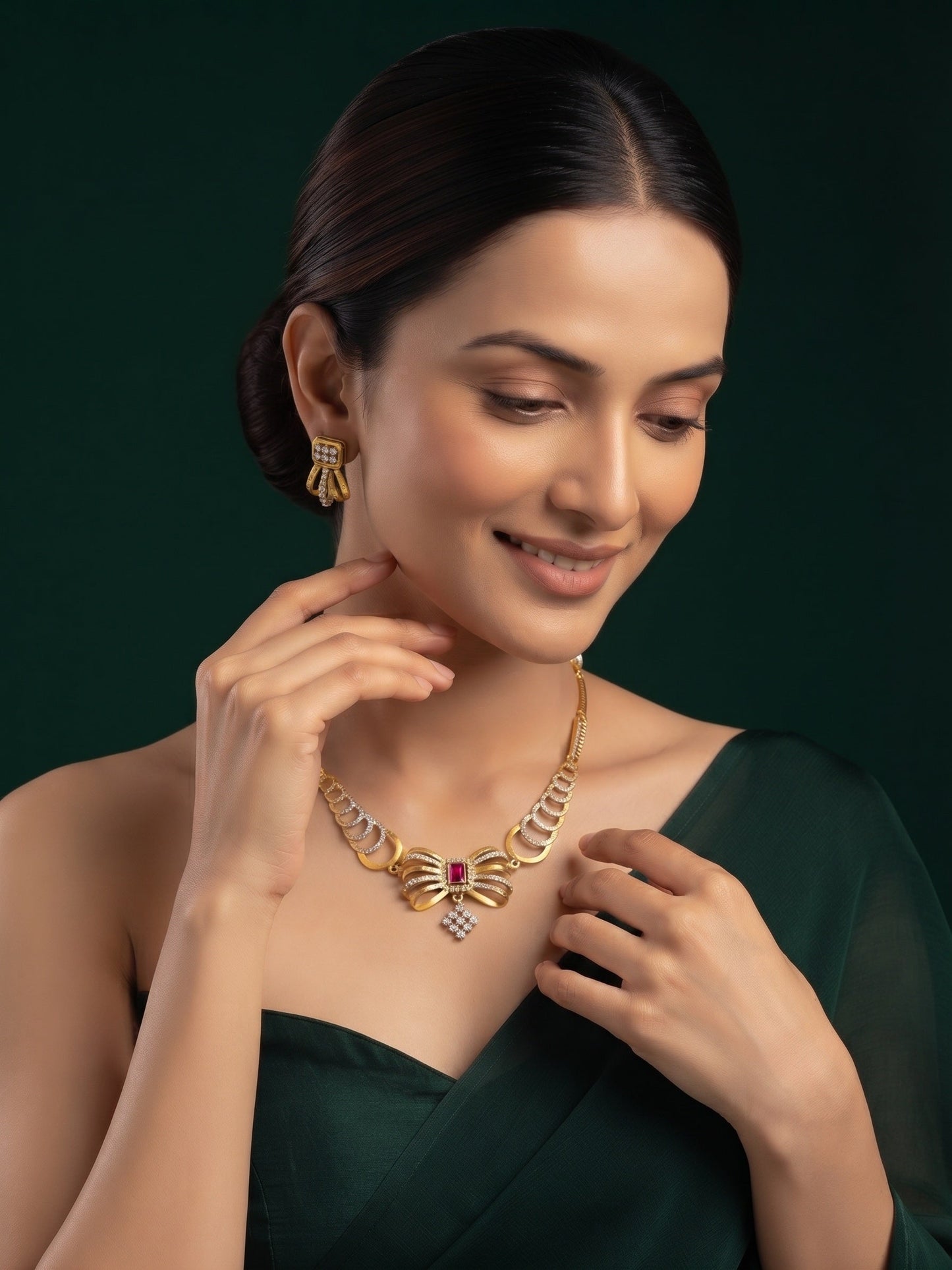 Gold-Toned Bow Design With AD Stone Jewellery Set