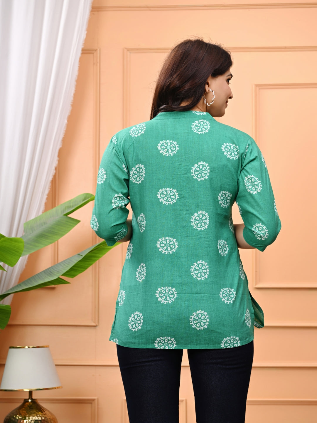 Green Printed Short Kurti With Wooden Buttons & 3/4 Sleeves