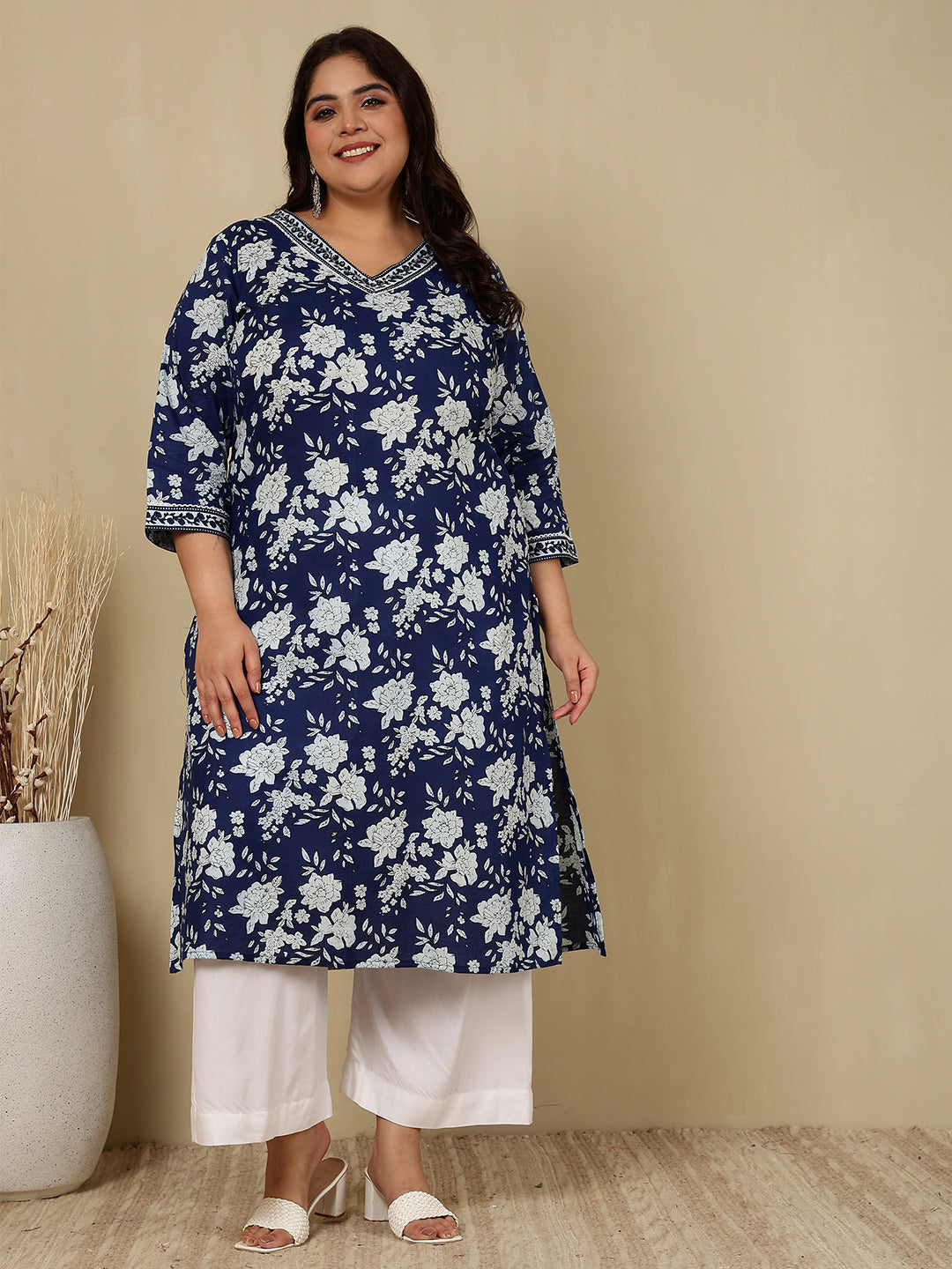 Cotton Calf Length Printed Straight 3/4 Sleeves V-Neck Kurta