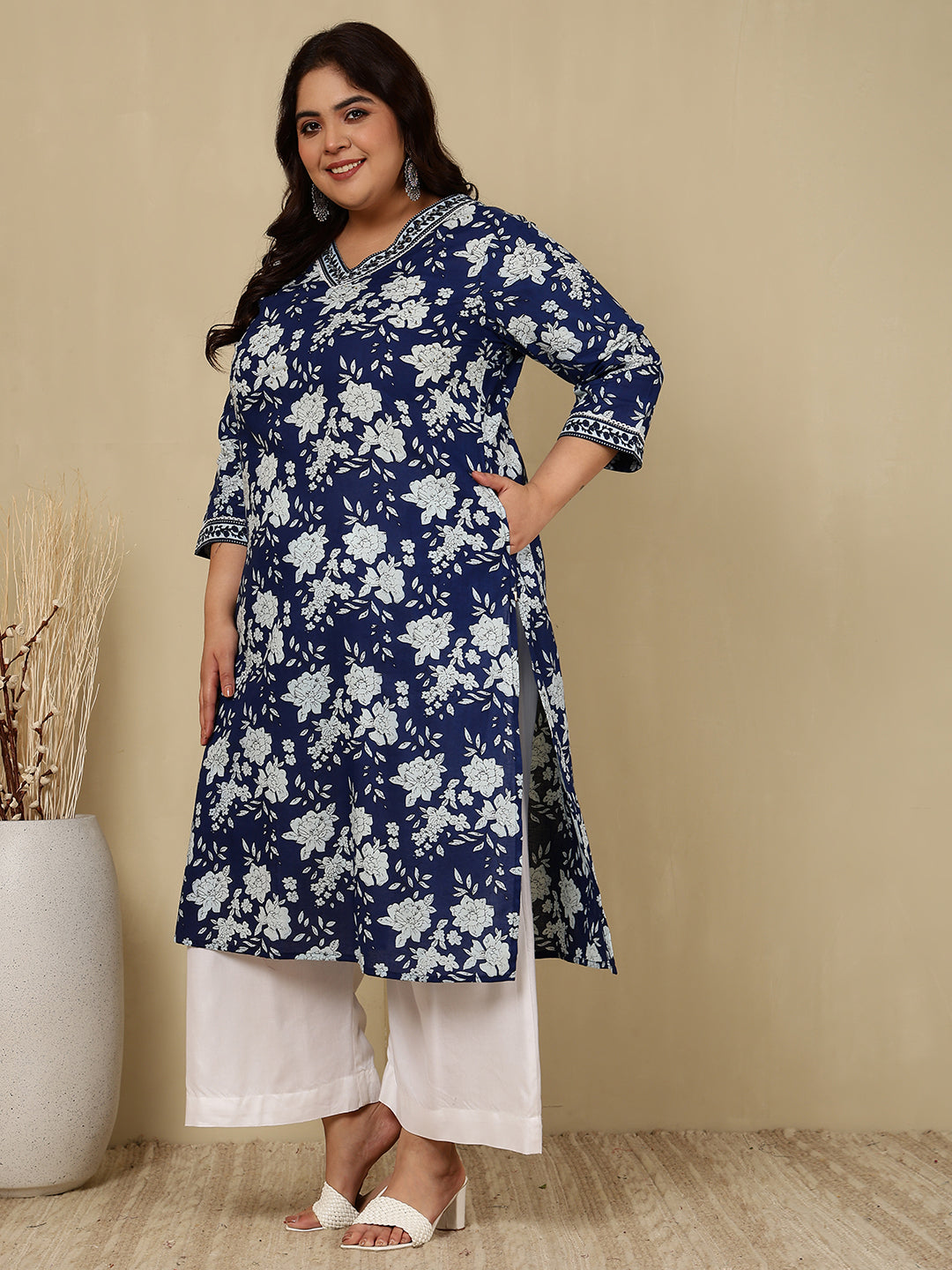 Cotton Calf Length Printed Straight 3/4 Sleeves V-Neck Kurta