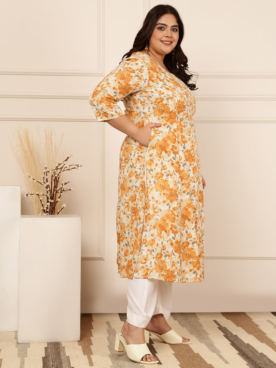Cotton Flex Flex Calf Length Printed Straight 3/4 Sleeves Round Kurta
