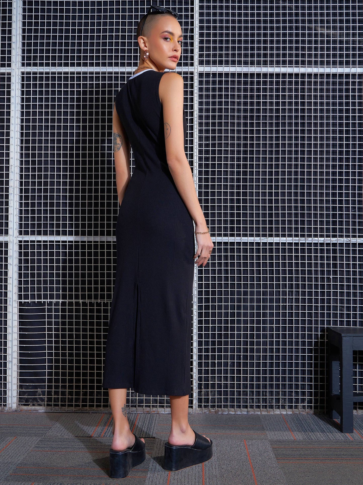 Black Rib Contrast Binding Back Slit Midi Dress