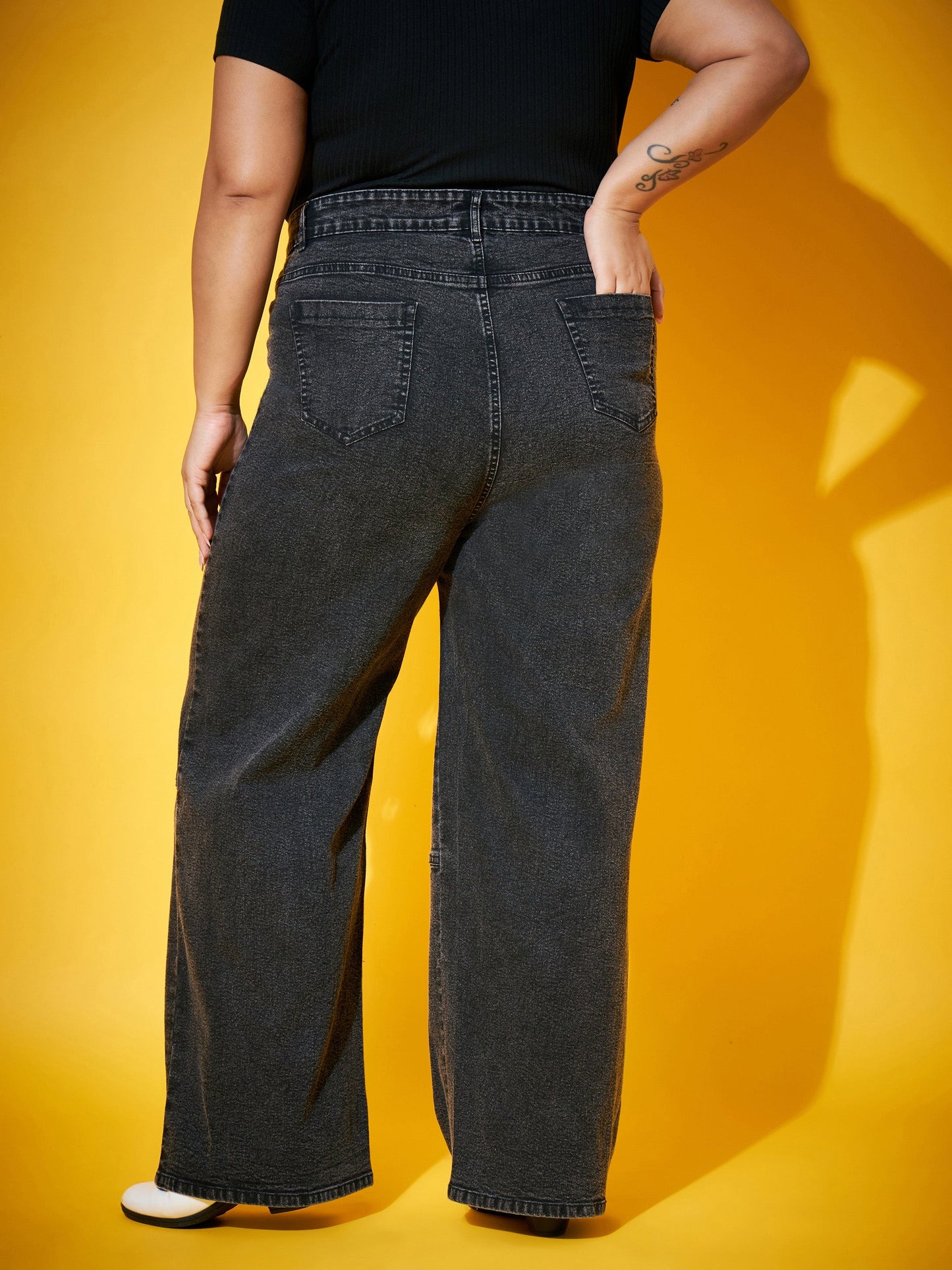 Black Acid Wash Multi Pocket Straight Jeans-SASSAFRAS Curve