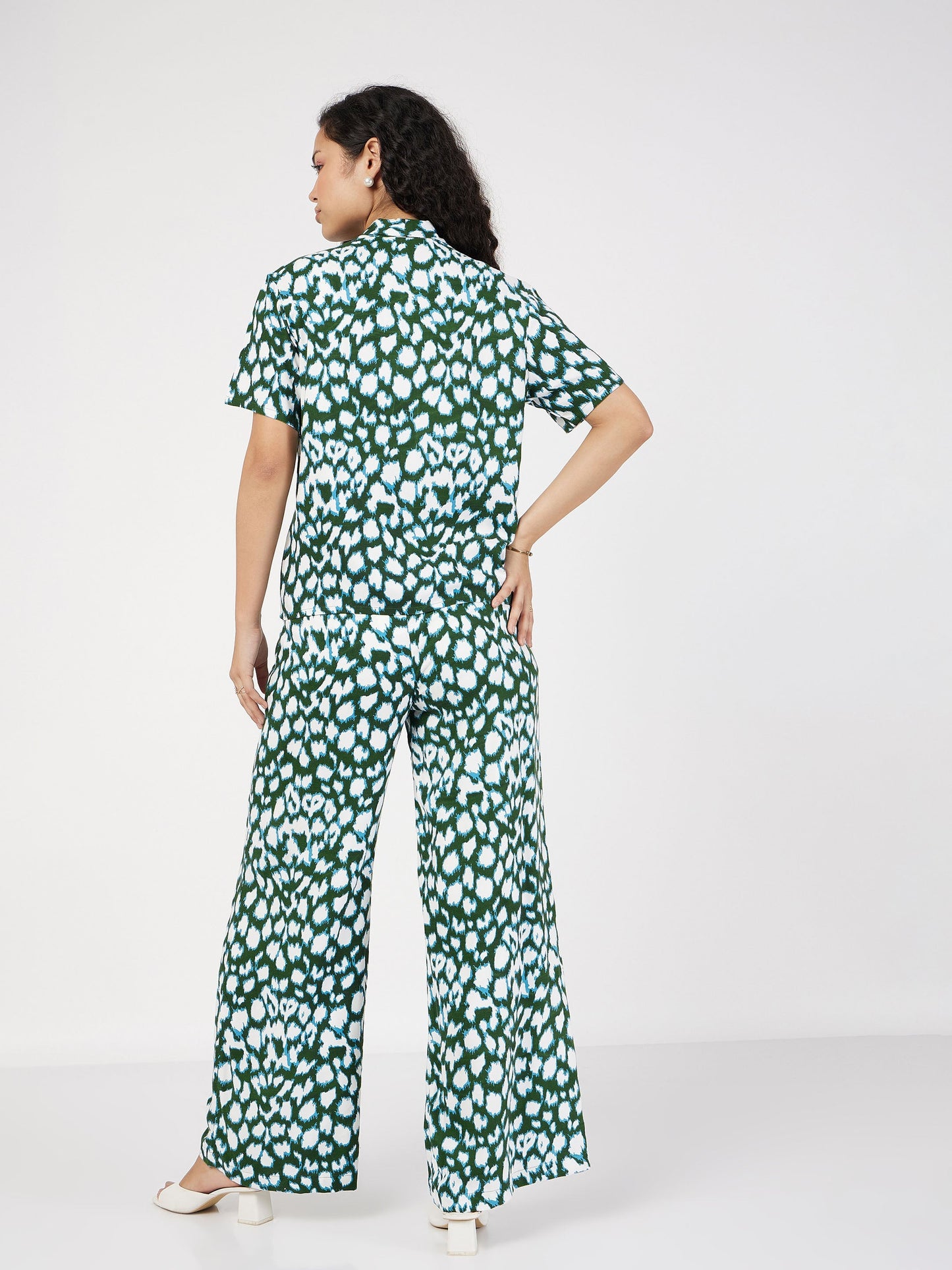 Green Abstract Shawl Collar Top With Pants