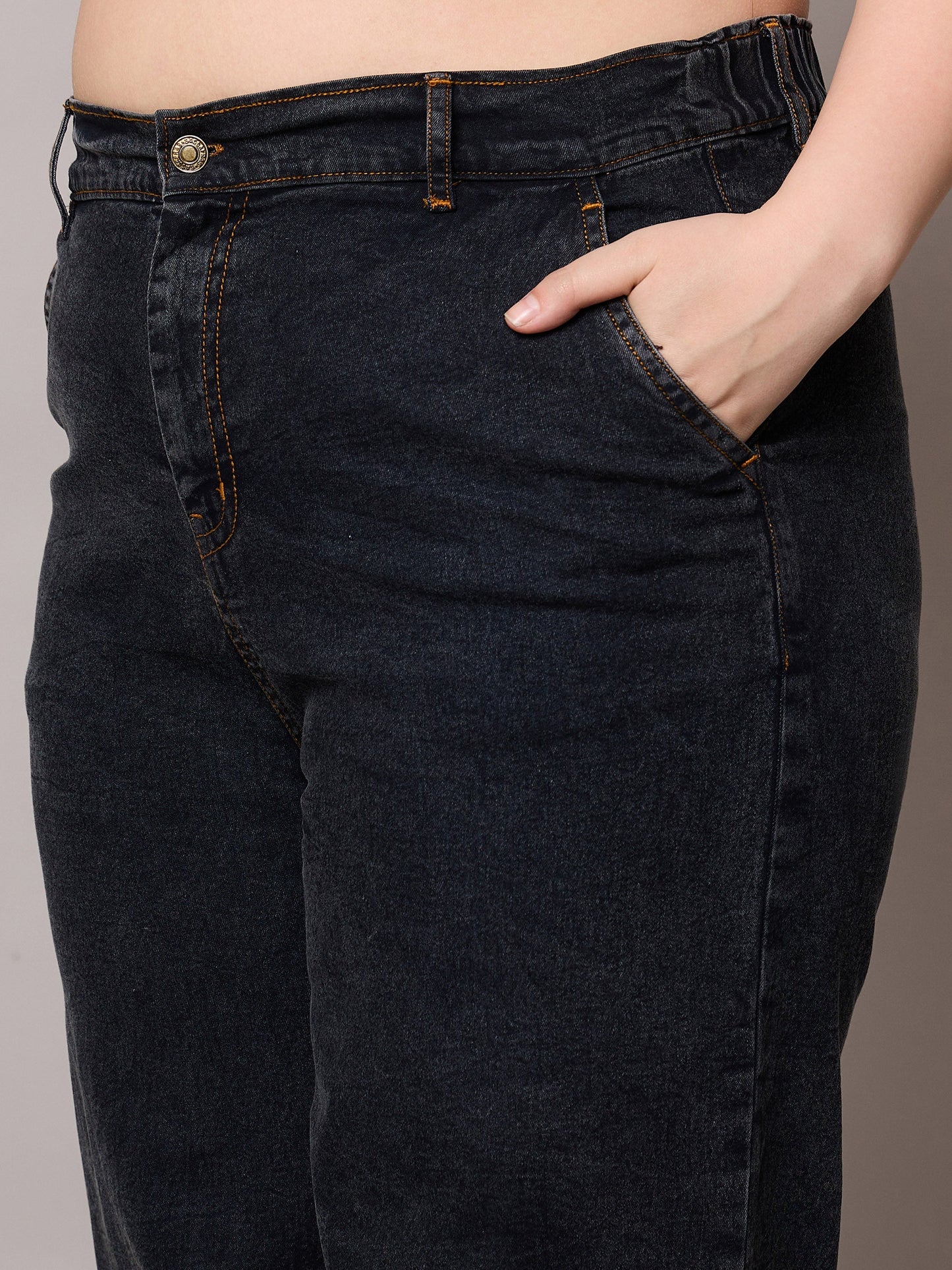 Black Blast Denim Peplum Top With Jeans-SASSAFRAS Curve