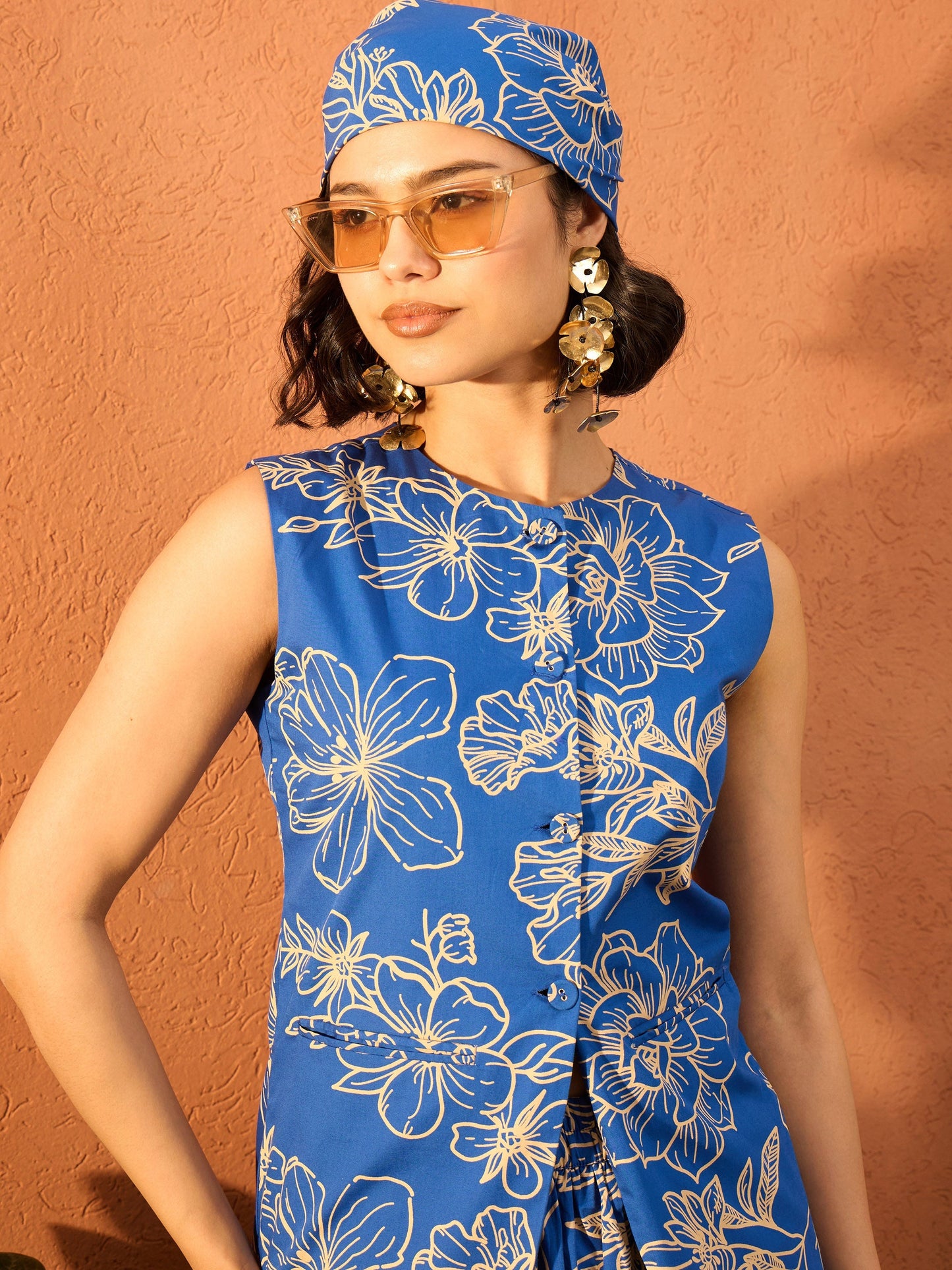 Women Blue & Off White Floral Vest Top With Skirt