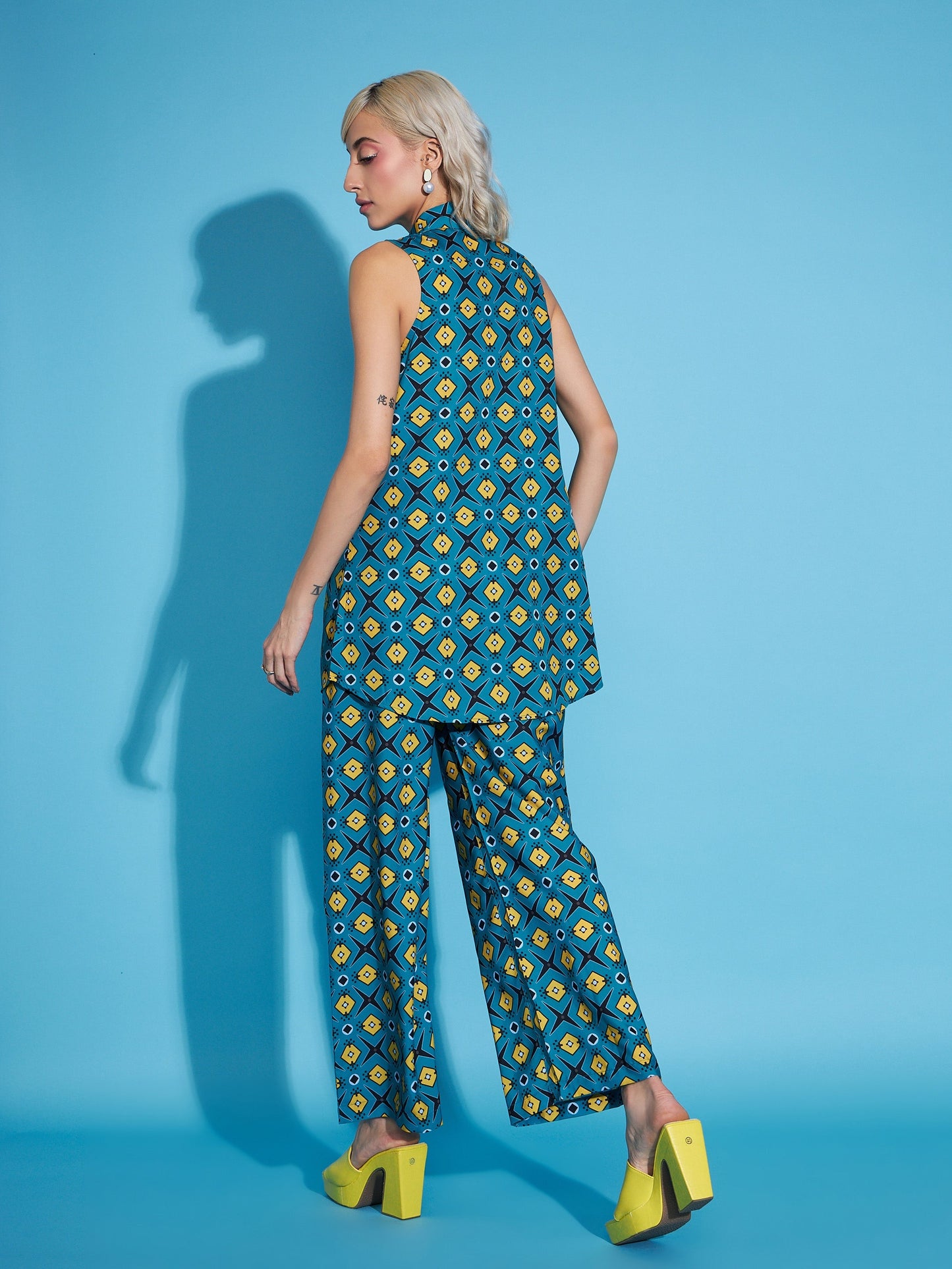 Teal Blue Printed Sleeveless Top With Straight Pants