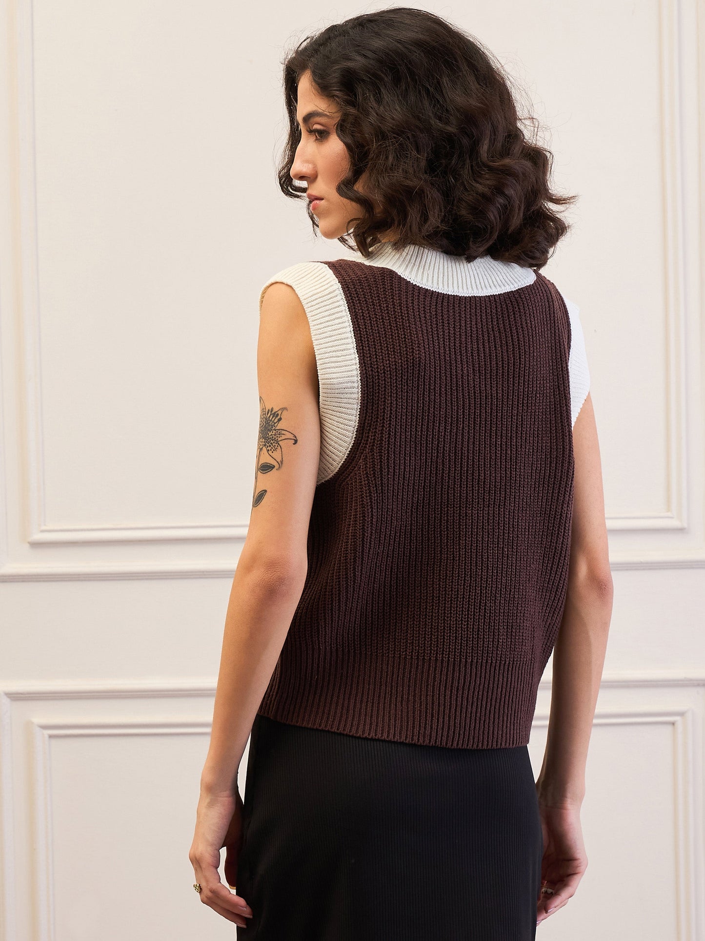 Brown & White Solid V-Neck Sweater Vest