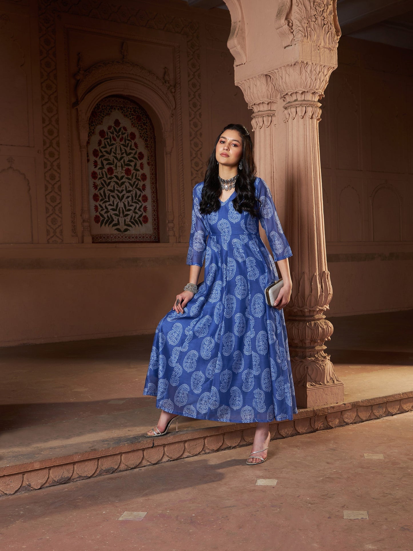 Blue Chanderi Paisley Long Anarkali Kurta-Shae by SASSAFRAS