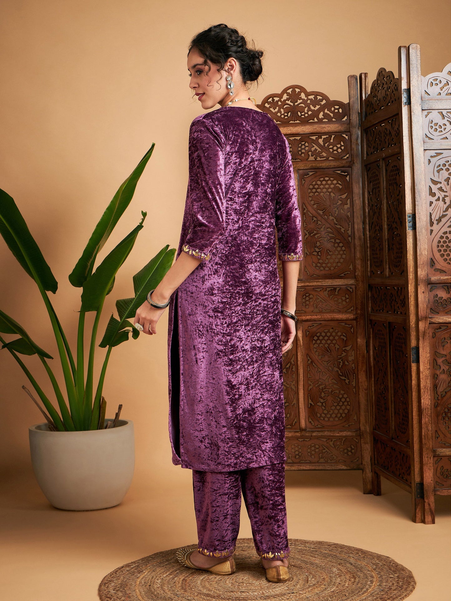 Mauve Velvet Gota Patti Embroidered Kurta With Pants