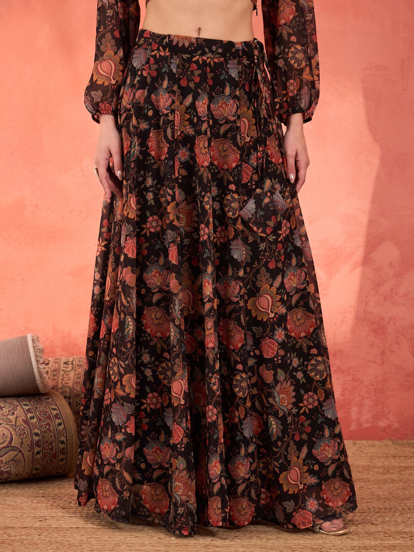 Women Black Floral Sweetheart Neck Crop Top With Anarkali Skirt