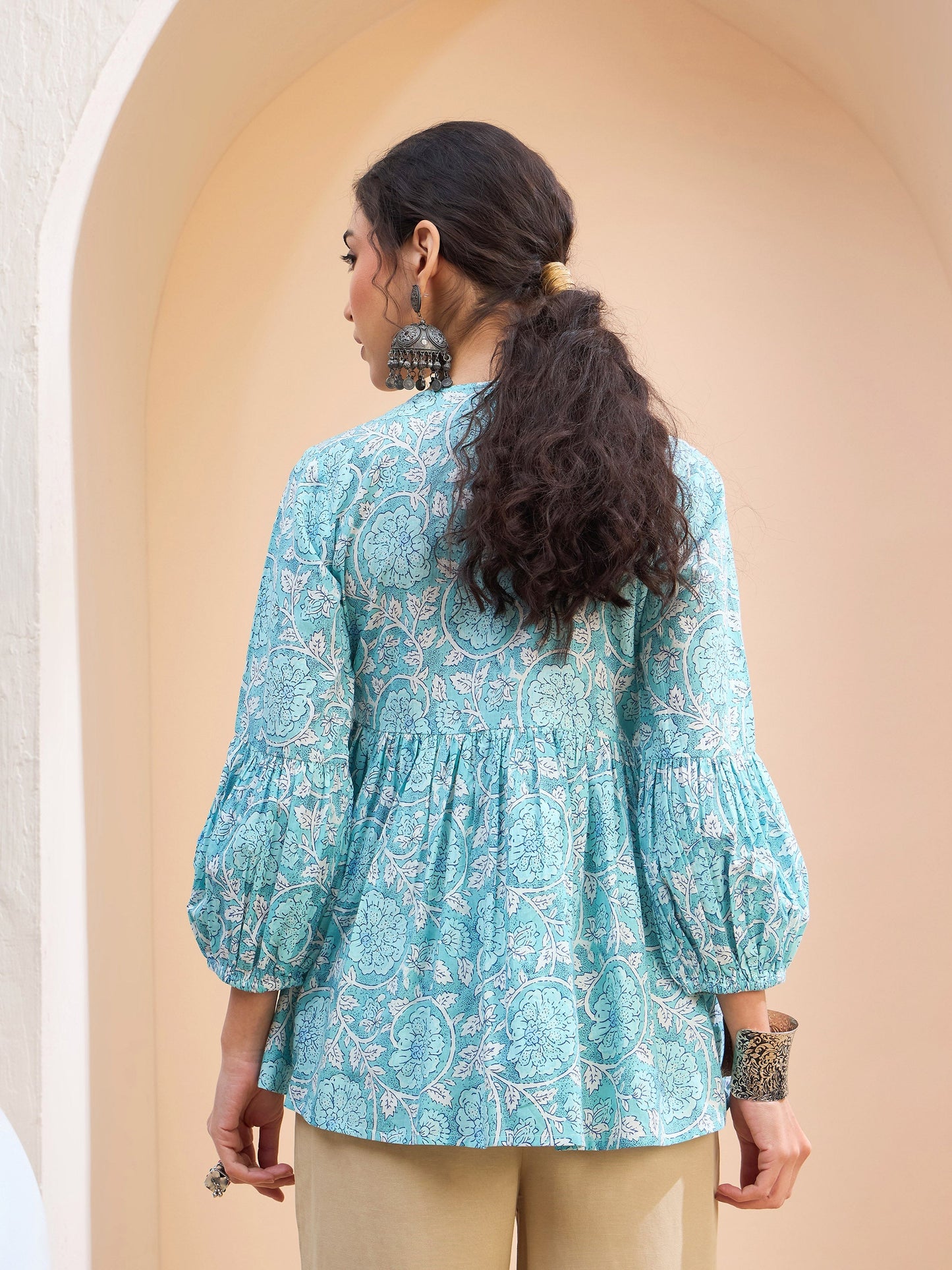 Blue Floral Wood Buttonned Gathered Kurti