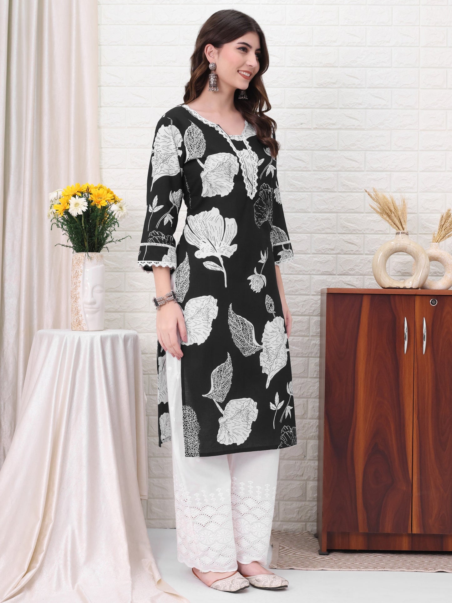 Black Straight Cotton Printed Kurta For Women