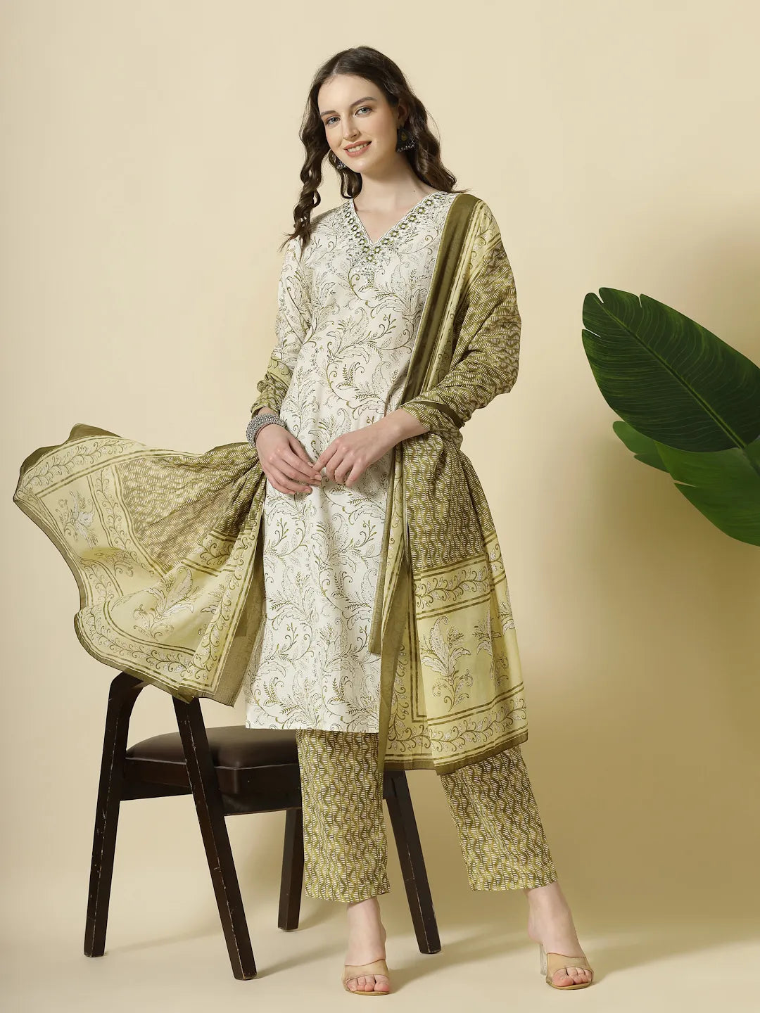 Green Pure Cotton Paisley Thread Work Kurta Dupatta Pant Set