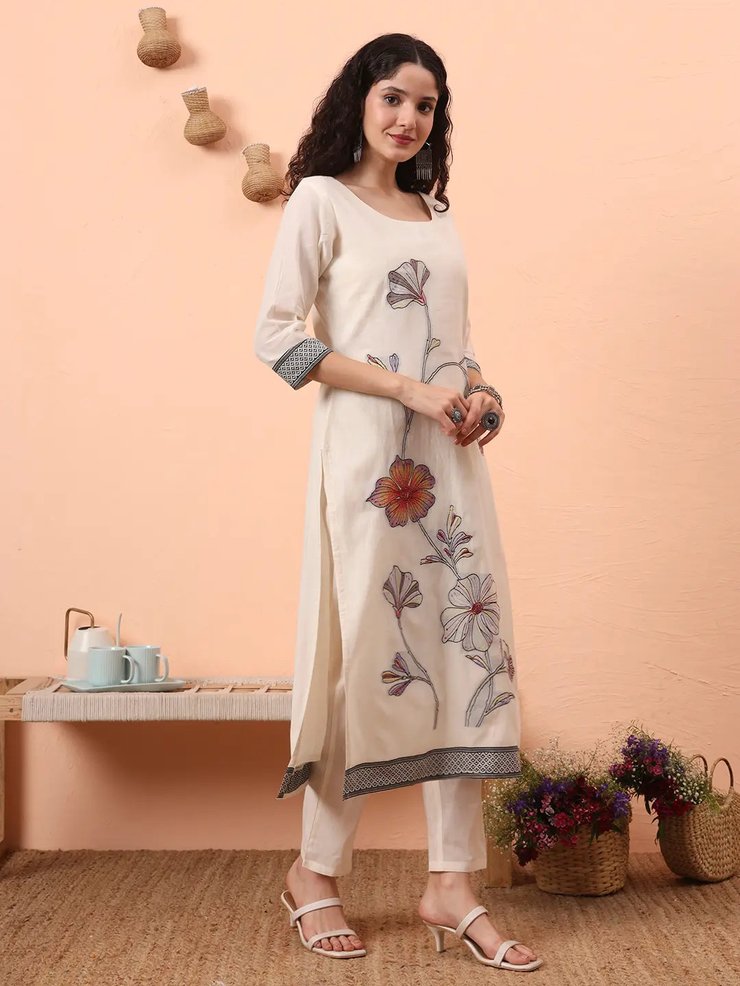 Off-White Handloom Cotton Weaved Kurta Dupatta Pant Set With Cotton Mal Lining