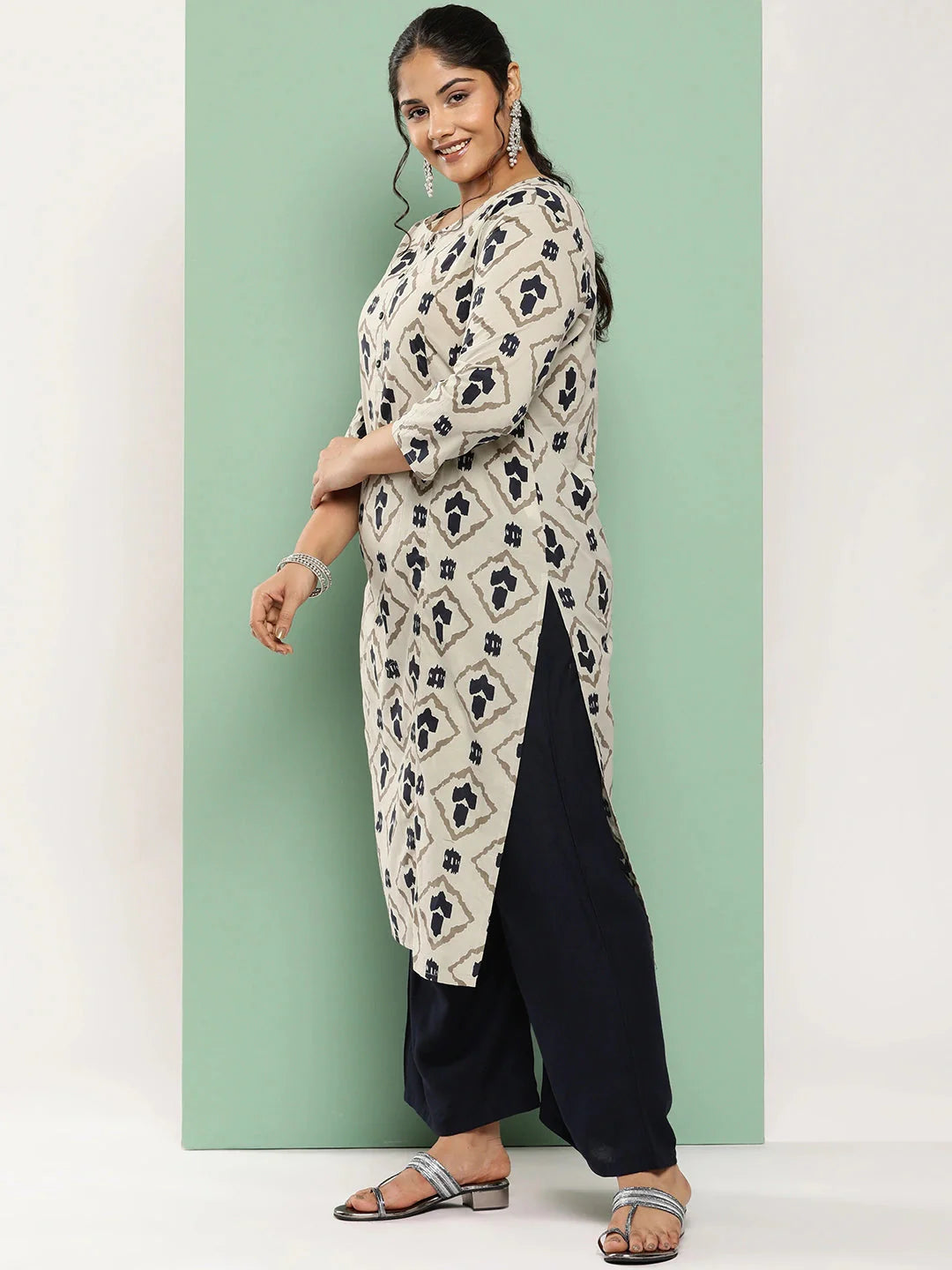 Plus Size Ethnic Motifs Printed Pure Cotton Kurta With Palazzos & With Dupatta