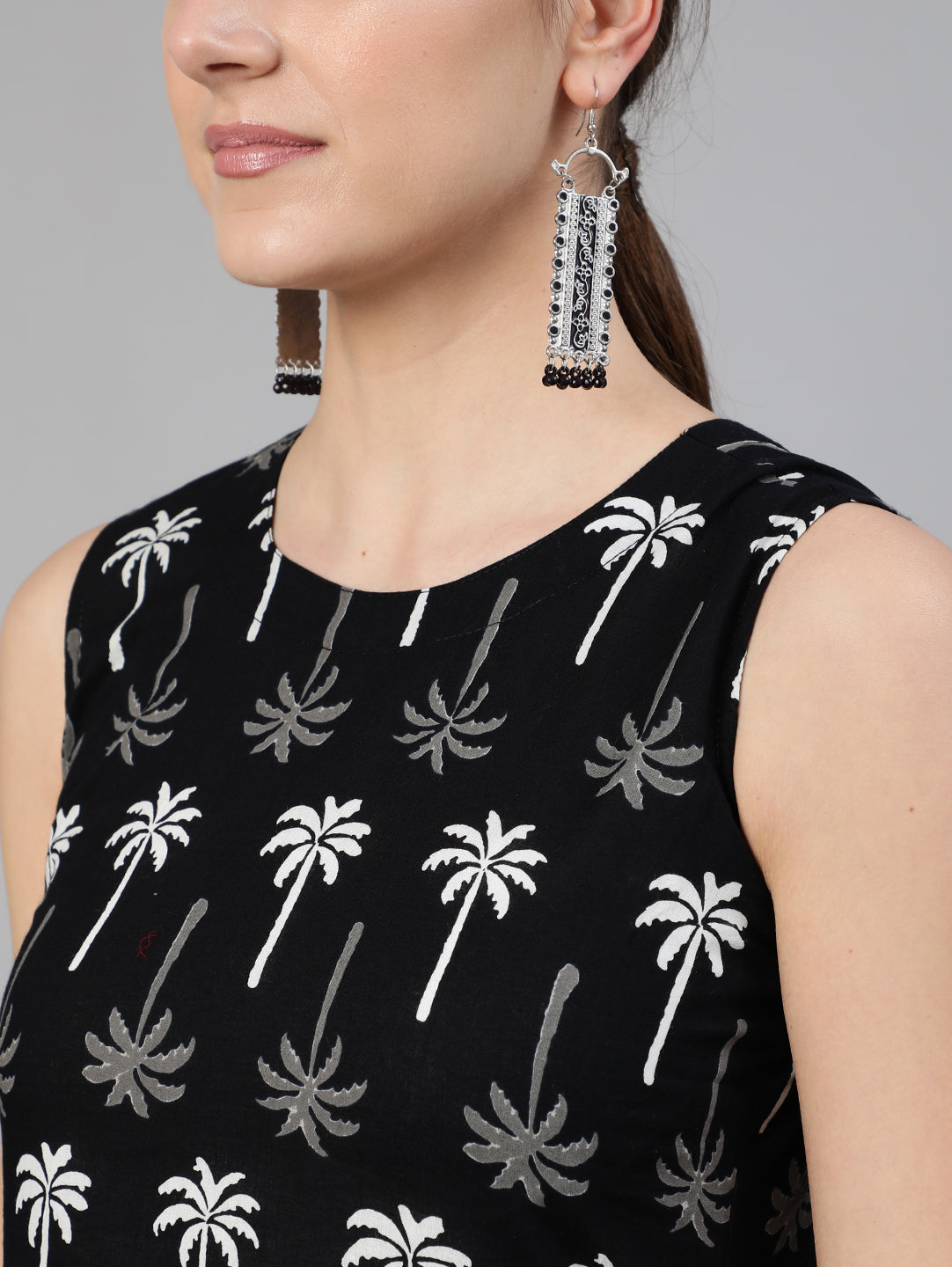 Black Abstrac Printed Sleevesless Dress