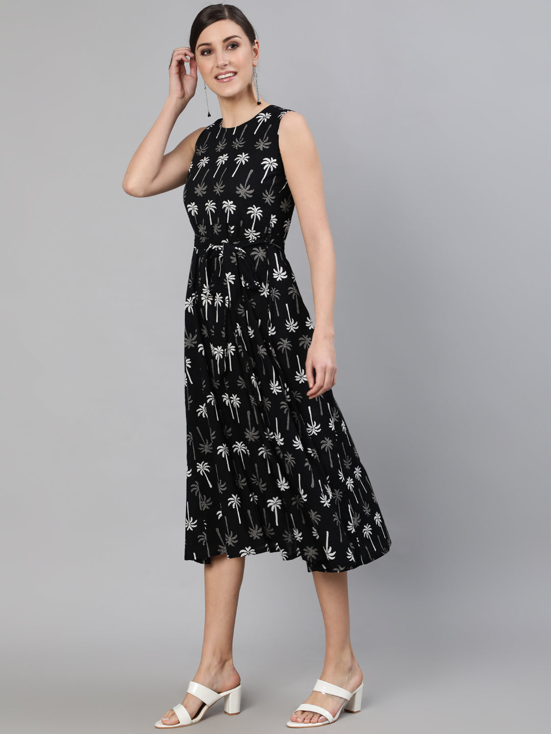 Black Abstrac Printed Sleevesless Dress
