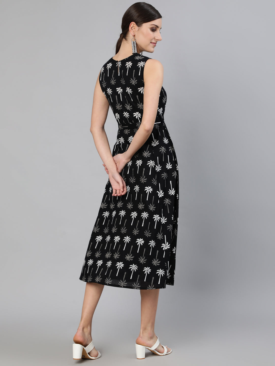 Black Abstrac Printed Sleevesless Dress