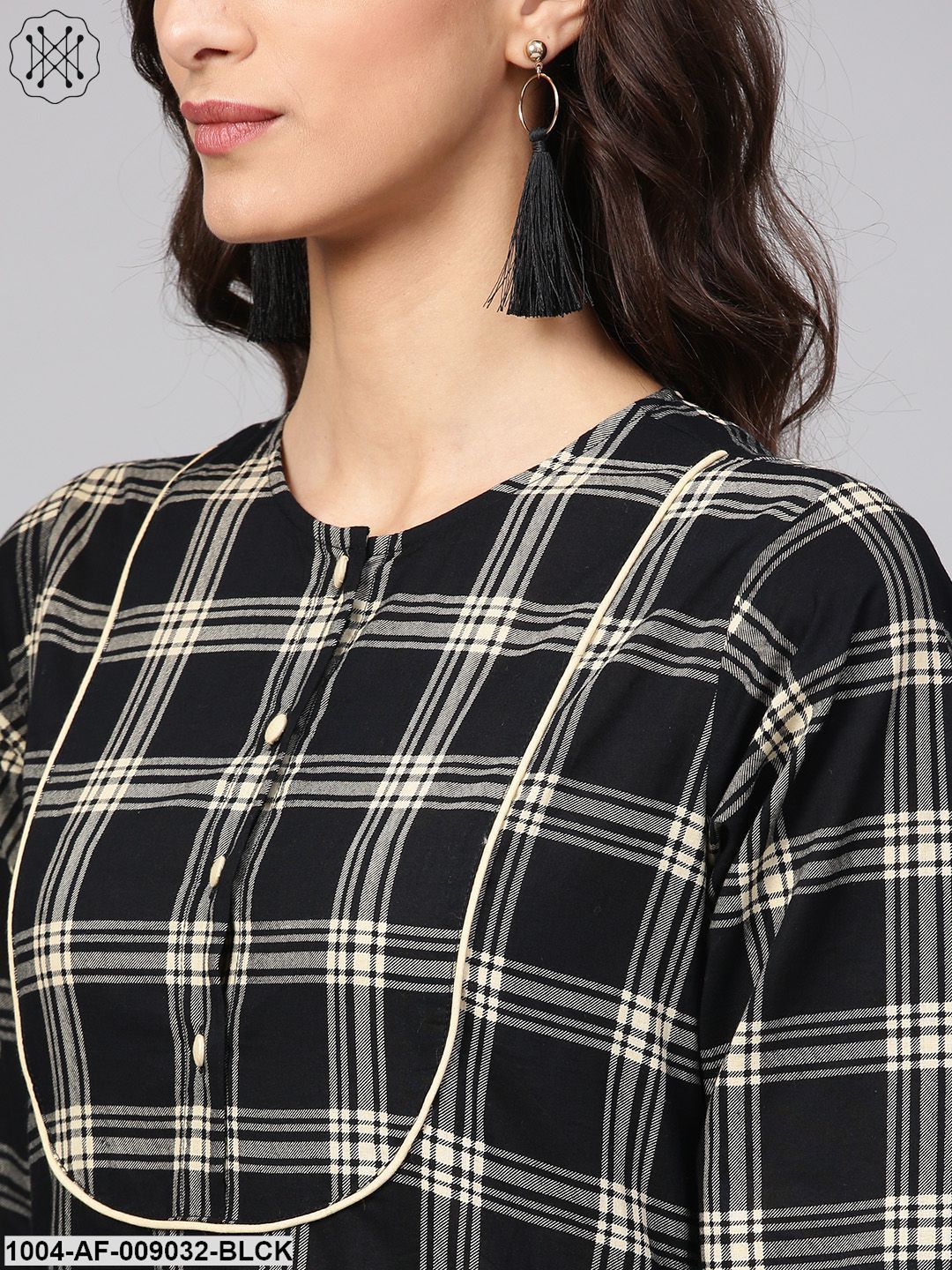 Black & Cream Checked Kurta Set With Solid Cream Pants