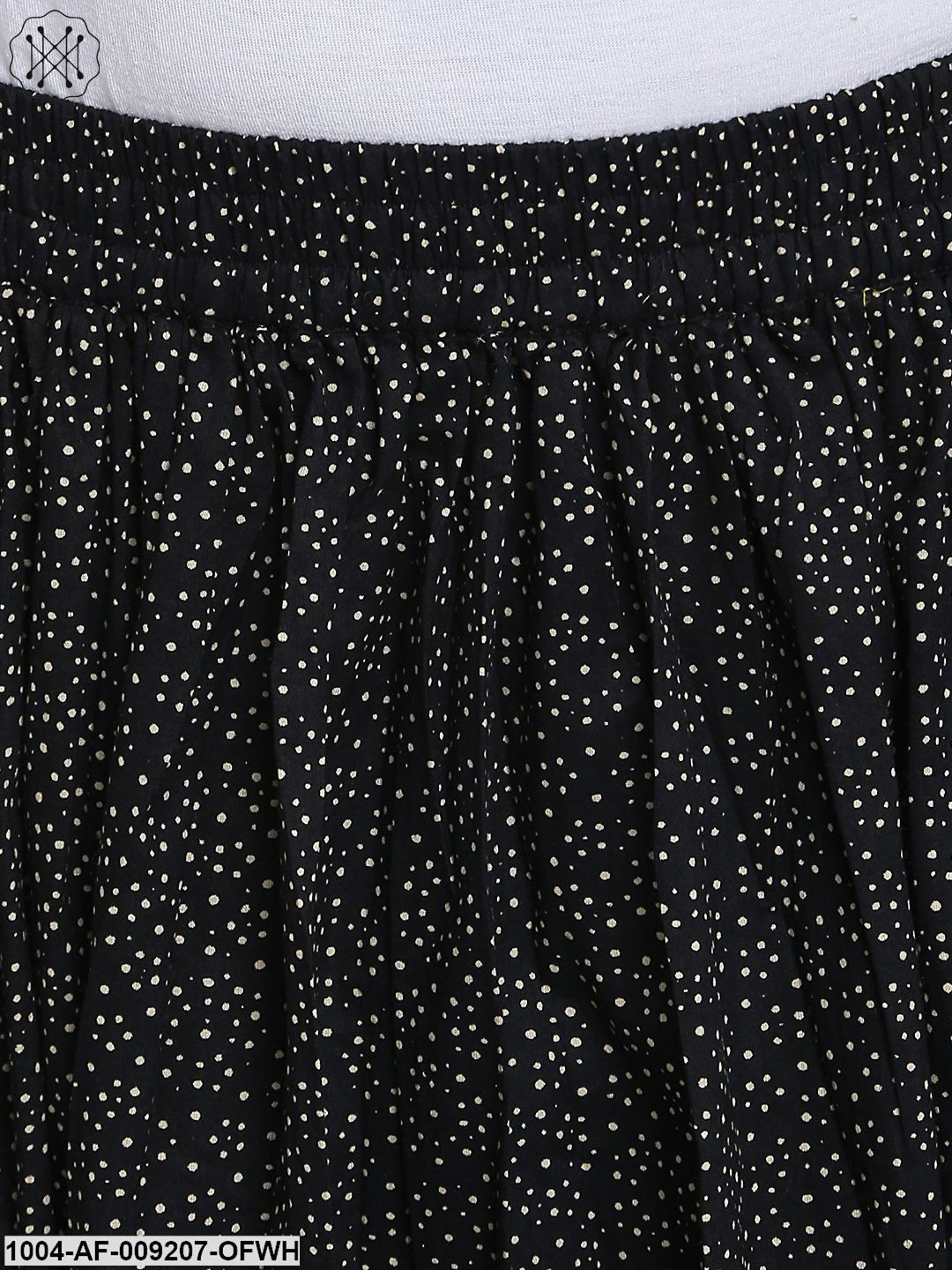 Off White Printed 3/4Th Sleeve Cotton Kurta With Black Printed Skirt