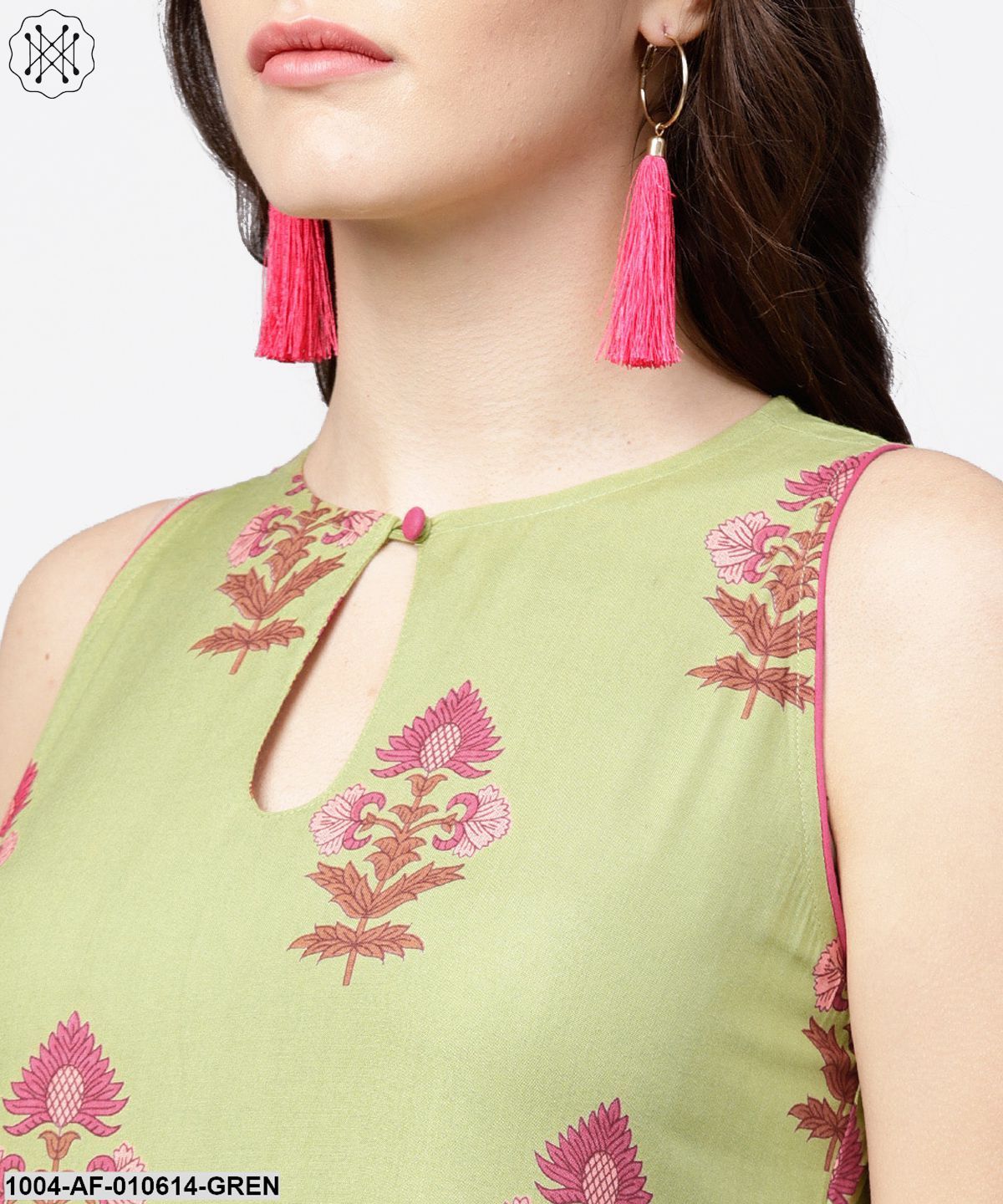 Women Green Sleeveless Round Neck Straight Pure Cotton Kurta And Skirt Set