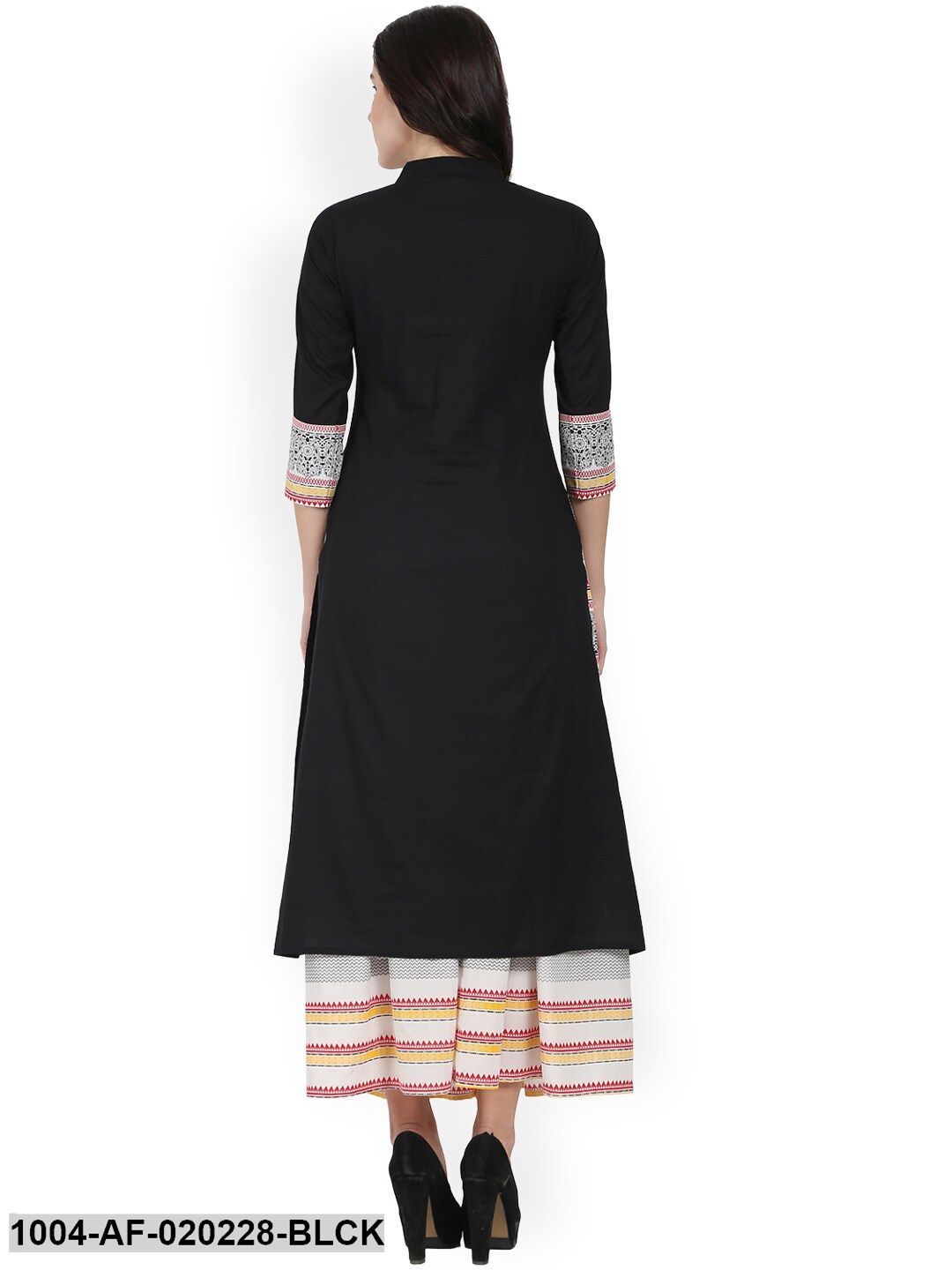 Black & Off-White Printed Kurta with Skirt