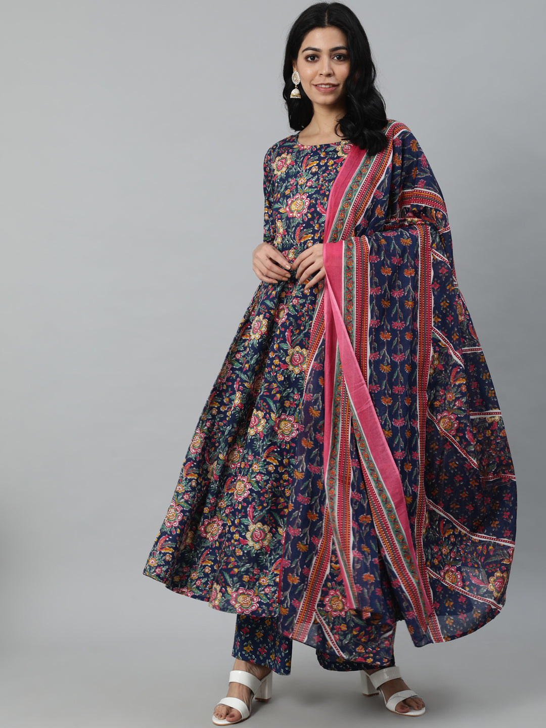 Women Blue Printed Straight Kurta With Trouser & Dupatta