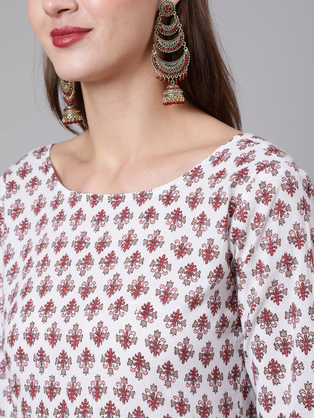 Off White Flared Kurta With Trouser & Dupatta