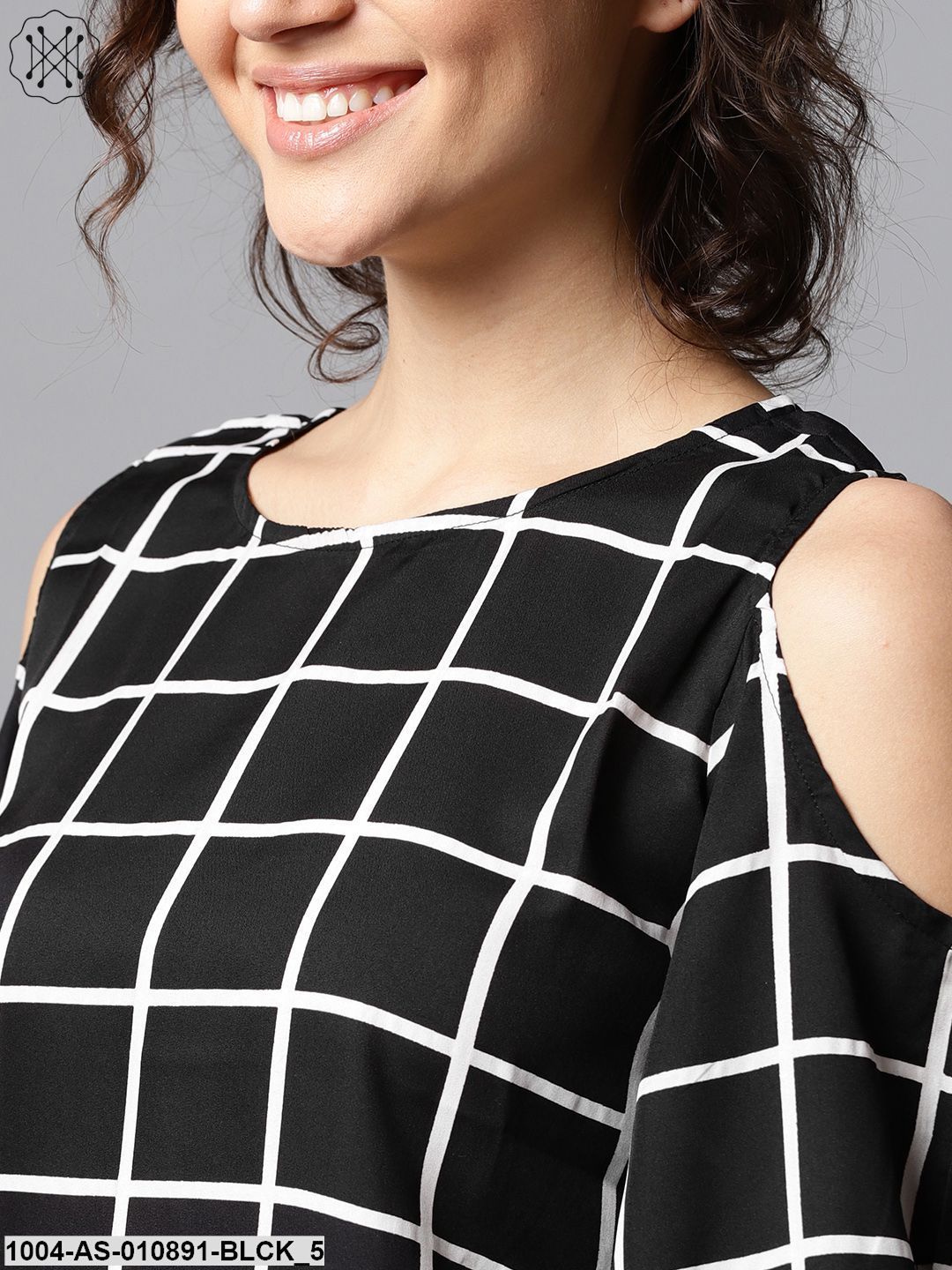 Black Checked 3/4Th Sleeve Cold Shoulder Crepe Tunic