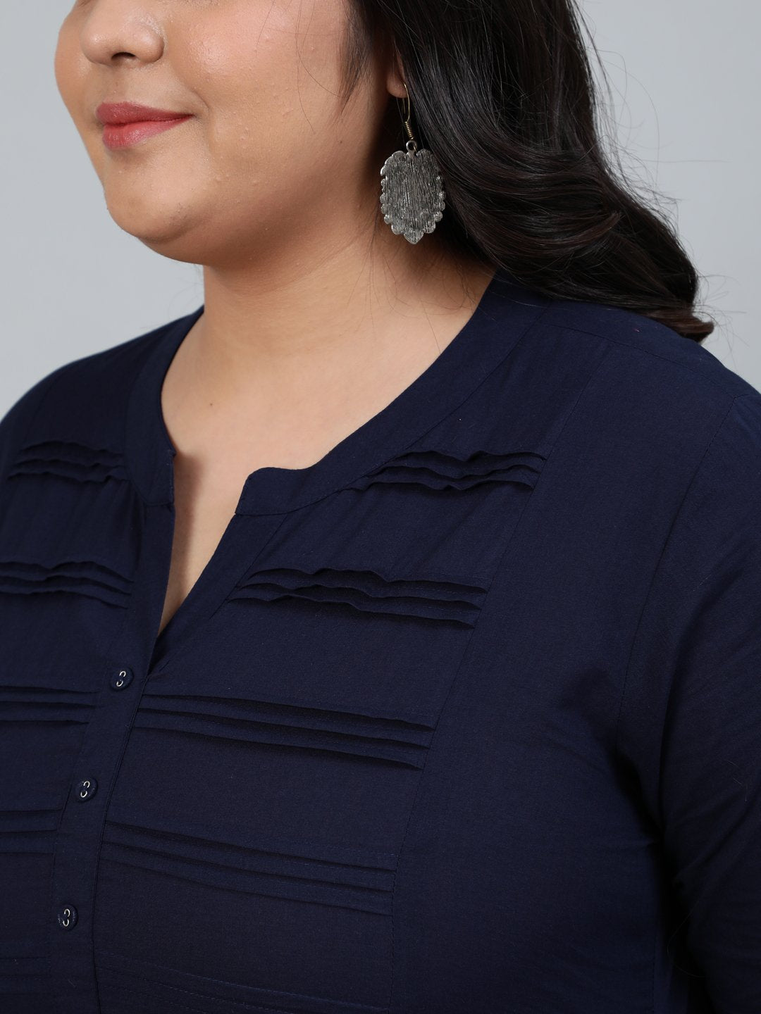 Plus Size Women Solid Blue Tunic With Three Quarter Sleeves