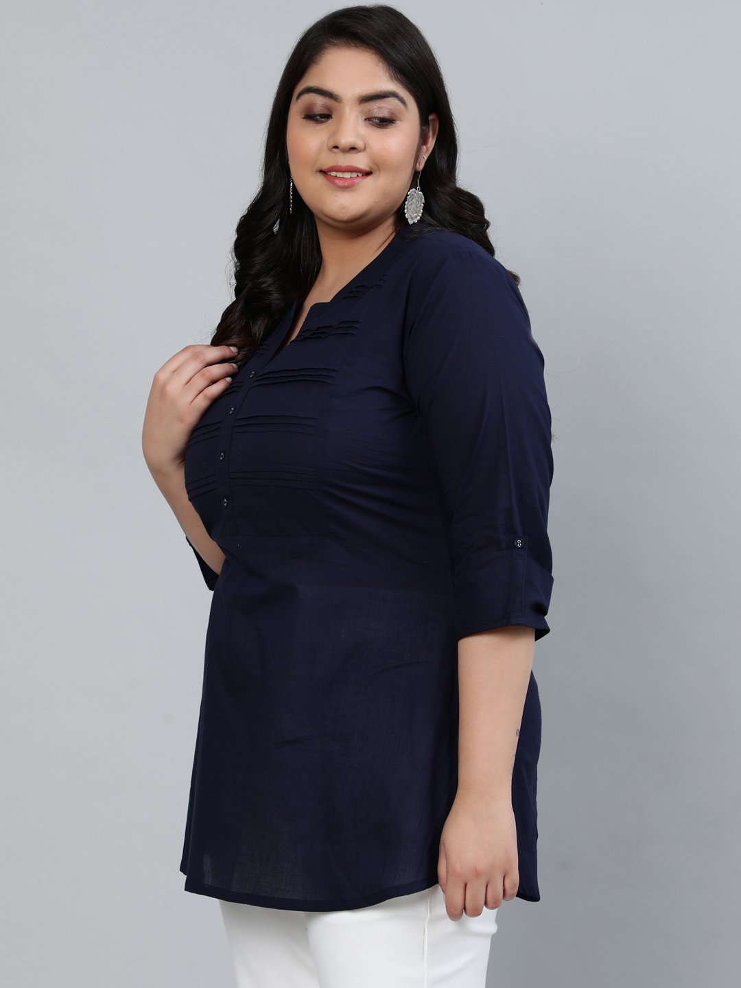 Plus Size Women Solid Blue Tunic With Three Quarter Sleeves