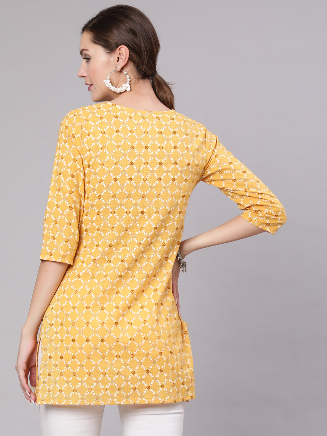 Yellow Printed Straight Tunic With Three Quarter Sleeves