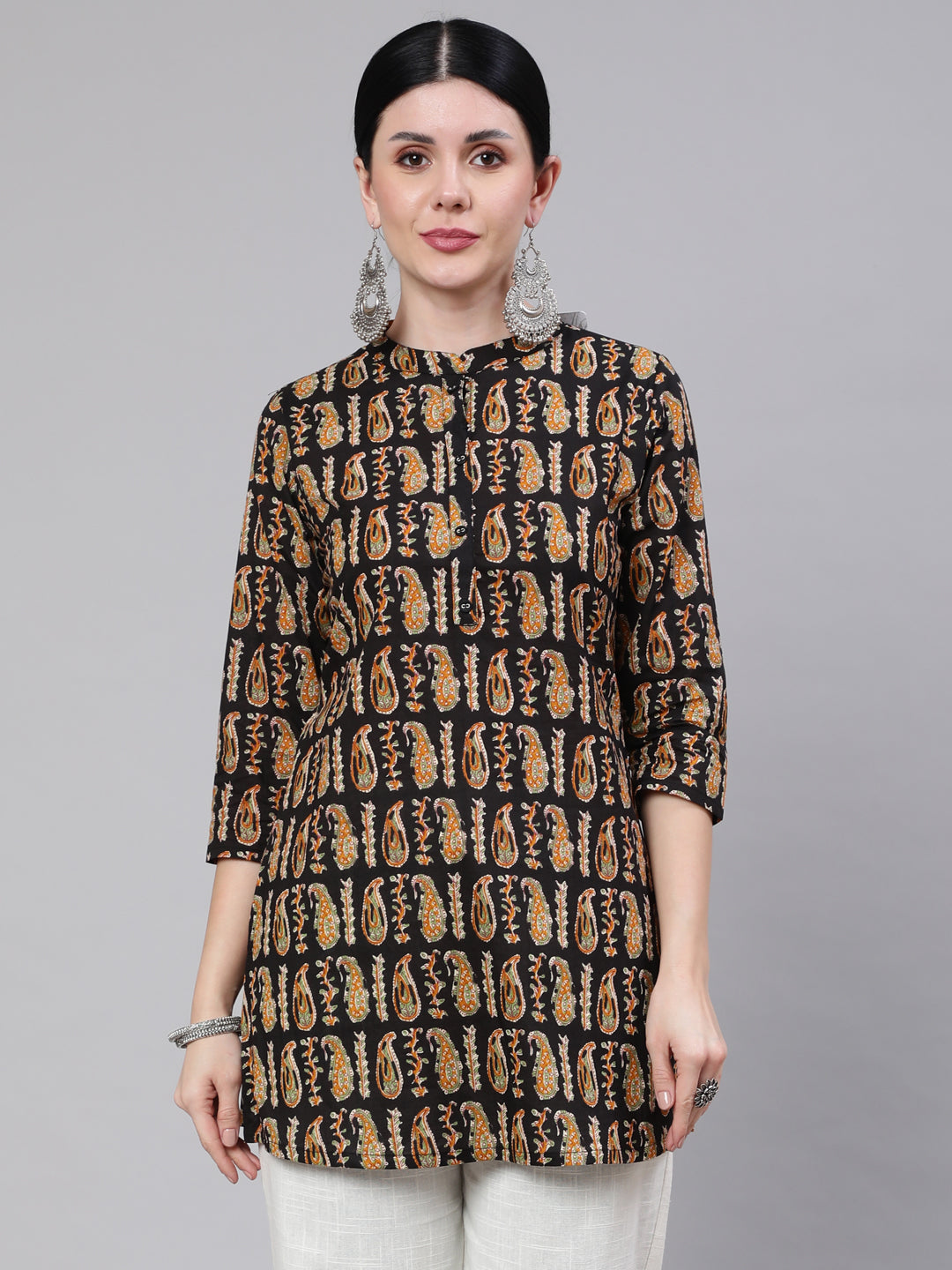 Black Paisley Printed Straight Tunic With Three Quarter Sleeves