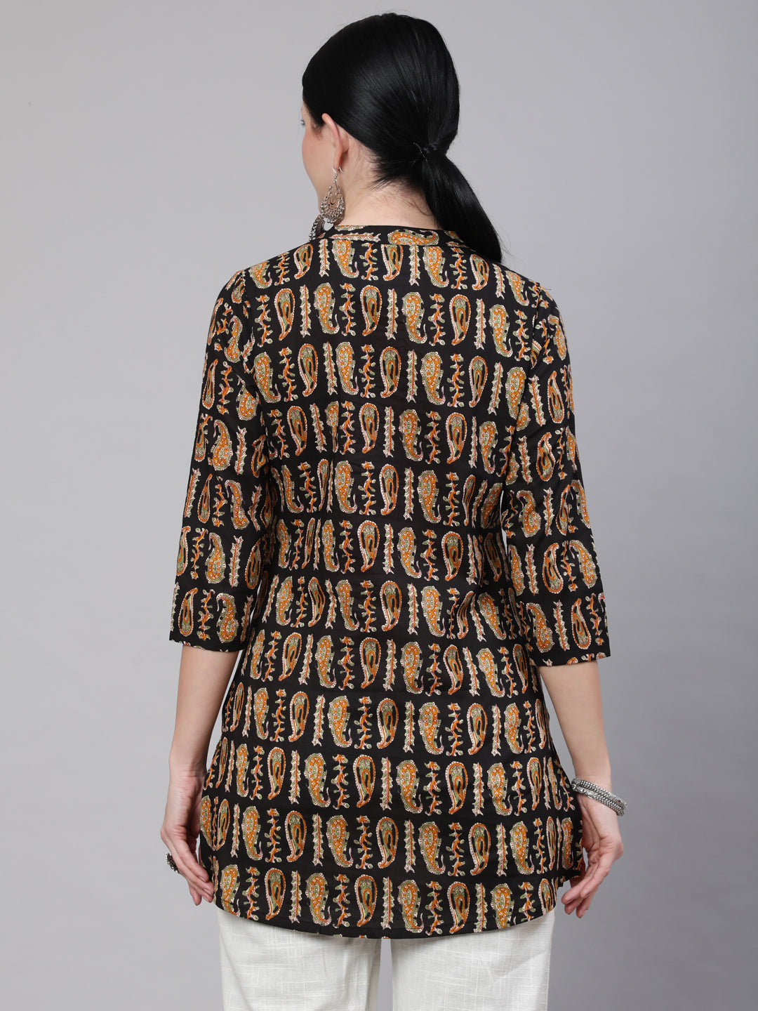 Black Paisley Printed Straight Tunic With Three Quarter Sleeves