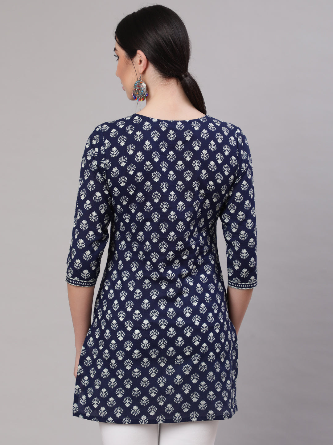 Women Blue Straight Tunic With Three Quarter Sleeves