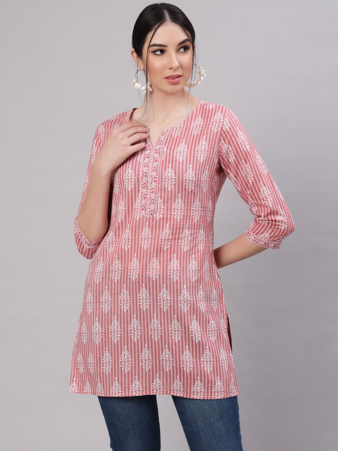 Women Pink Straight Tunic With Three Quarter Sleeves